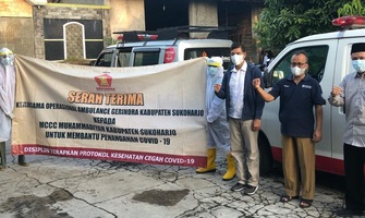 DPC Gerindra Sukoharjo Menyerahkan Pengelolaan Ambulan Partai kepada MCCC