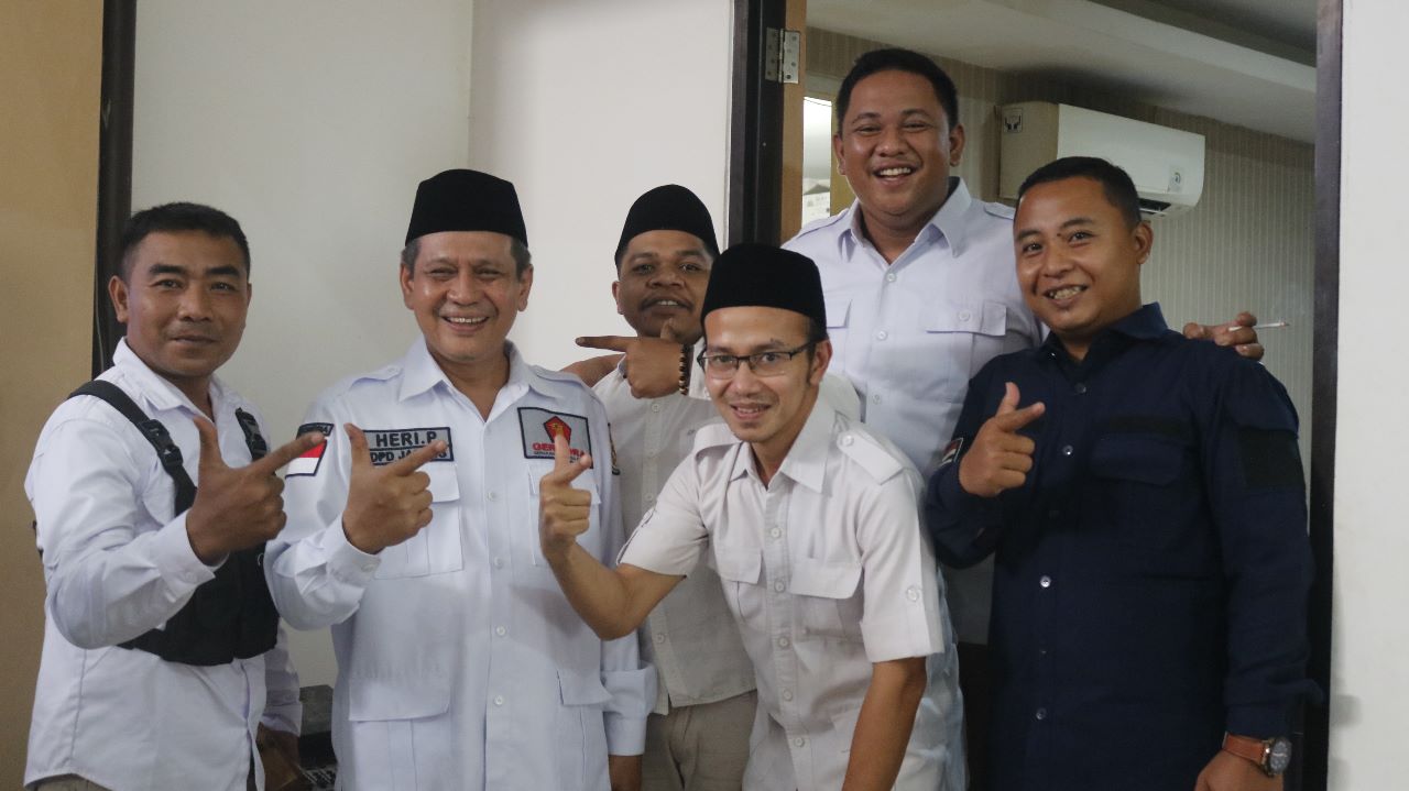 Antusias Personil Sekretariat dan Bendahara DPD Gerindra Jateng 